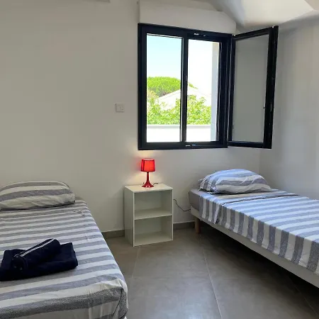 Apartment La Blanche